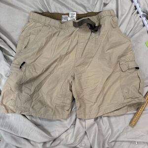 Columbia Shorts Mens XL Beige Cargo Elastic Adjustable Waist Lightweight Pockets